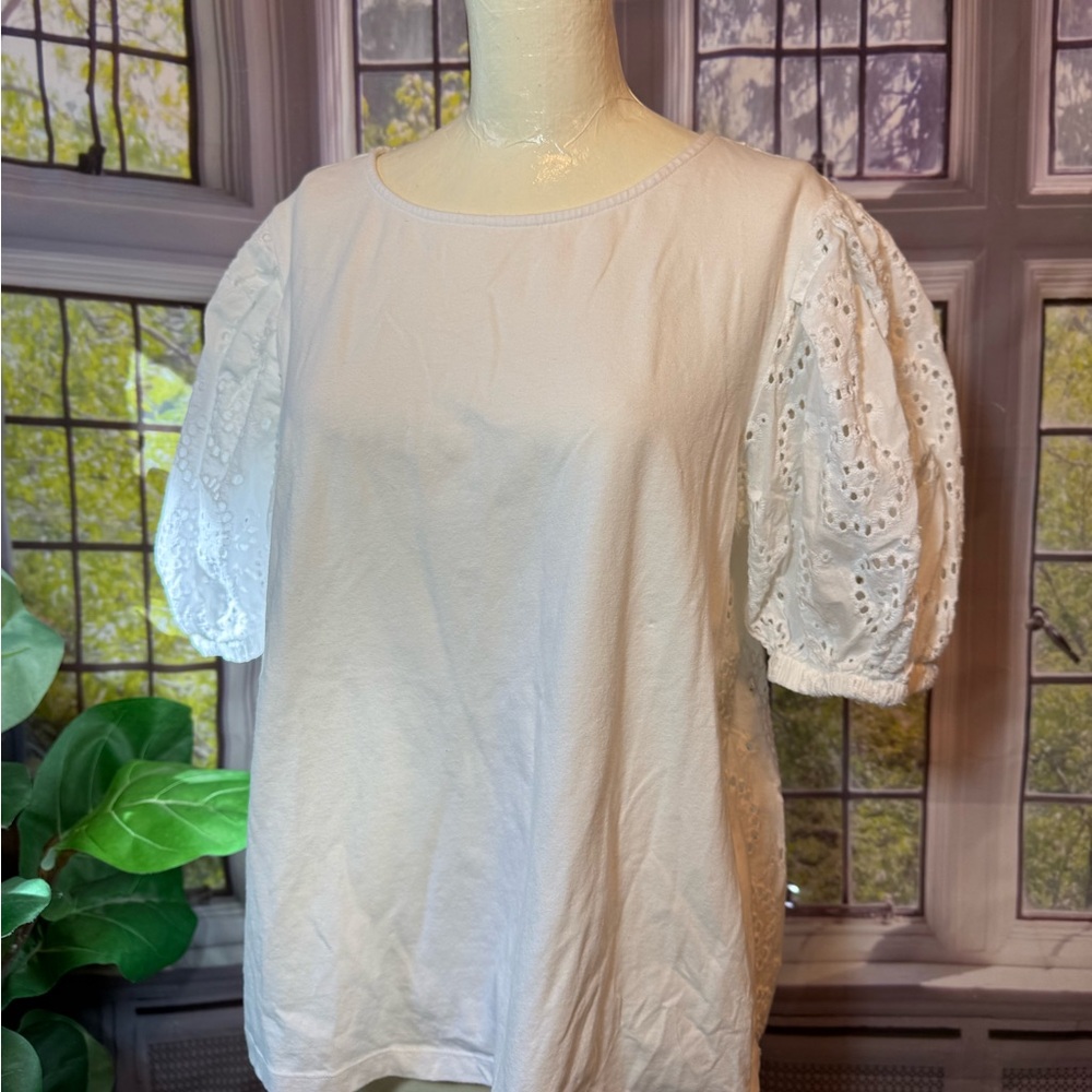 Cloth & Portrait Top White Back Eyelet Sleeve Detailing M Medium